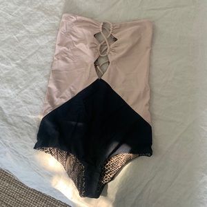 Açacia one peice bathing suit